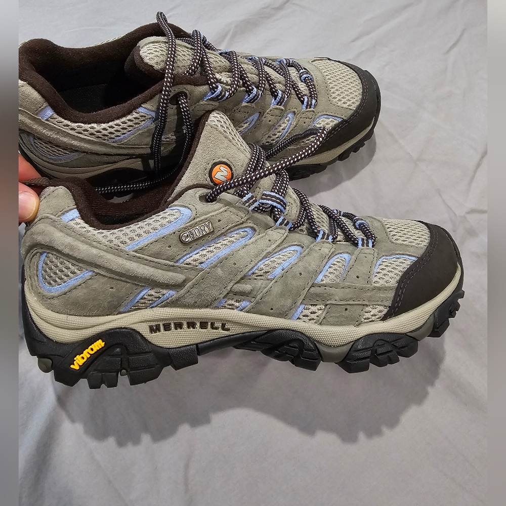 Merrell Like New - Picture 5 of 7